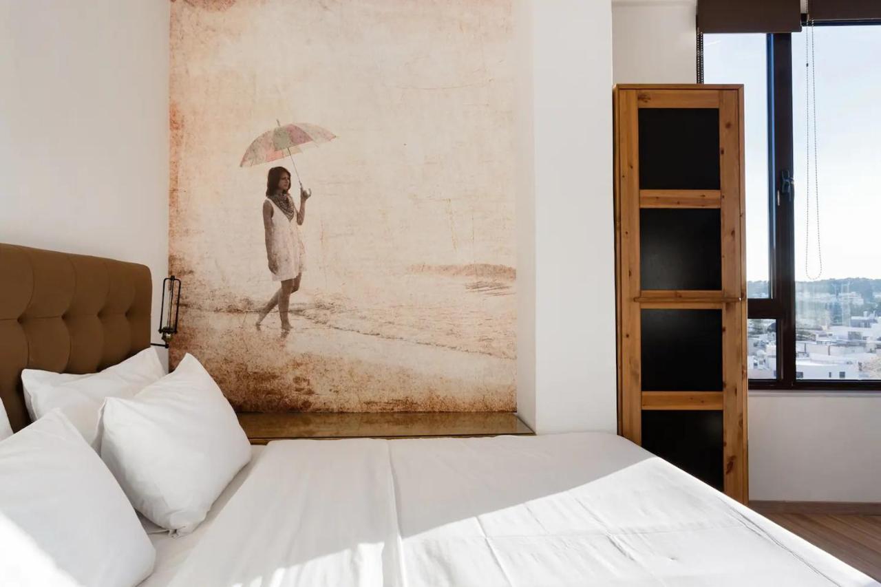 Explore Nightlife Near An With An Acropolis View Apartment Athens