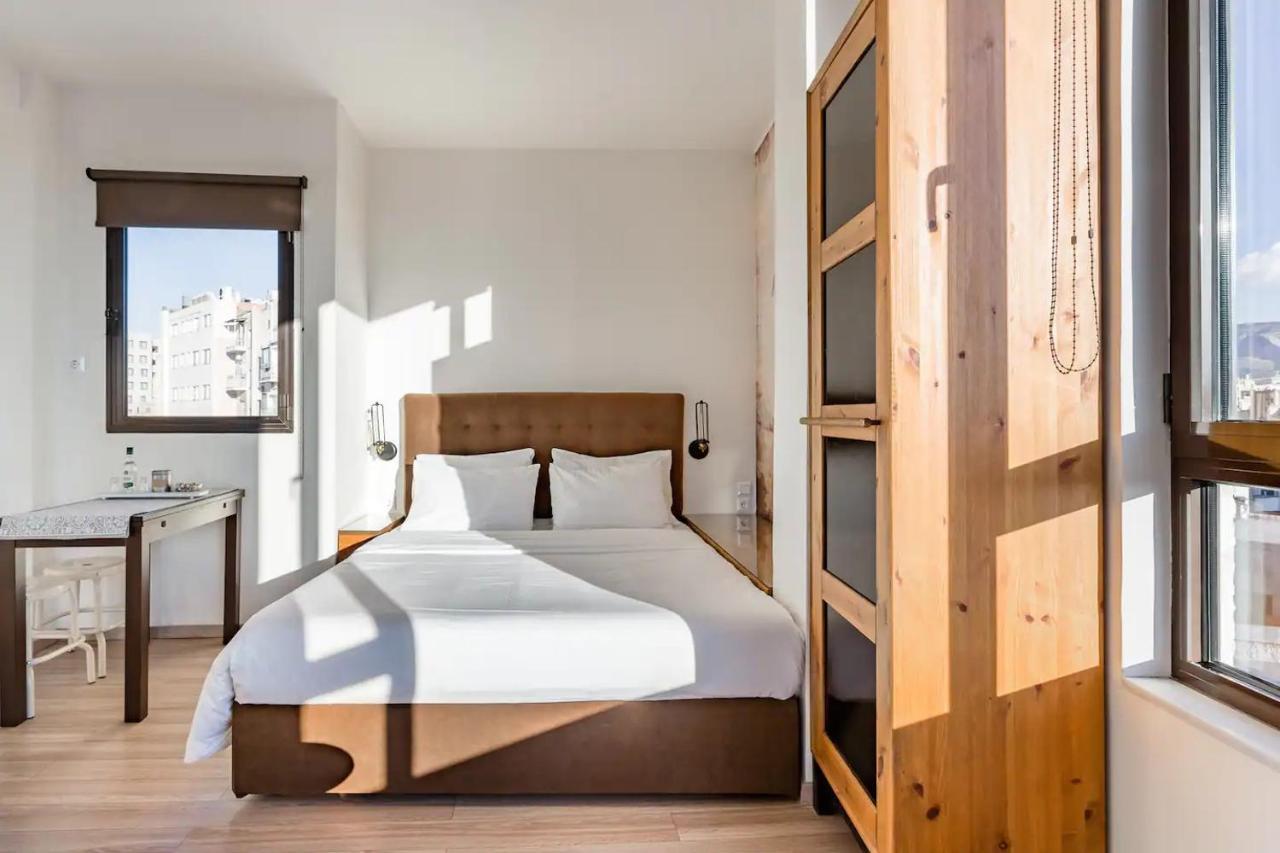 Apartment Explore Nightlife Near An With An Acropolis View Athens