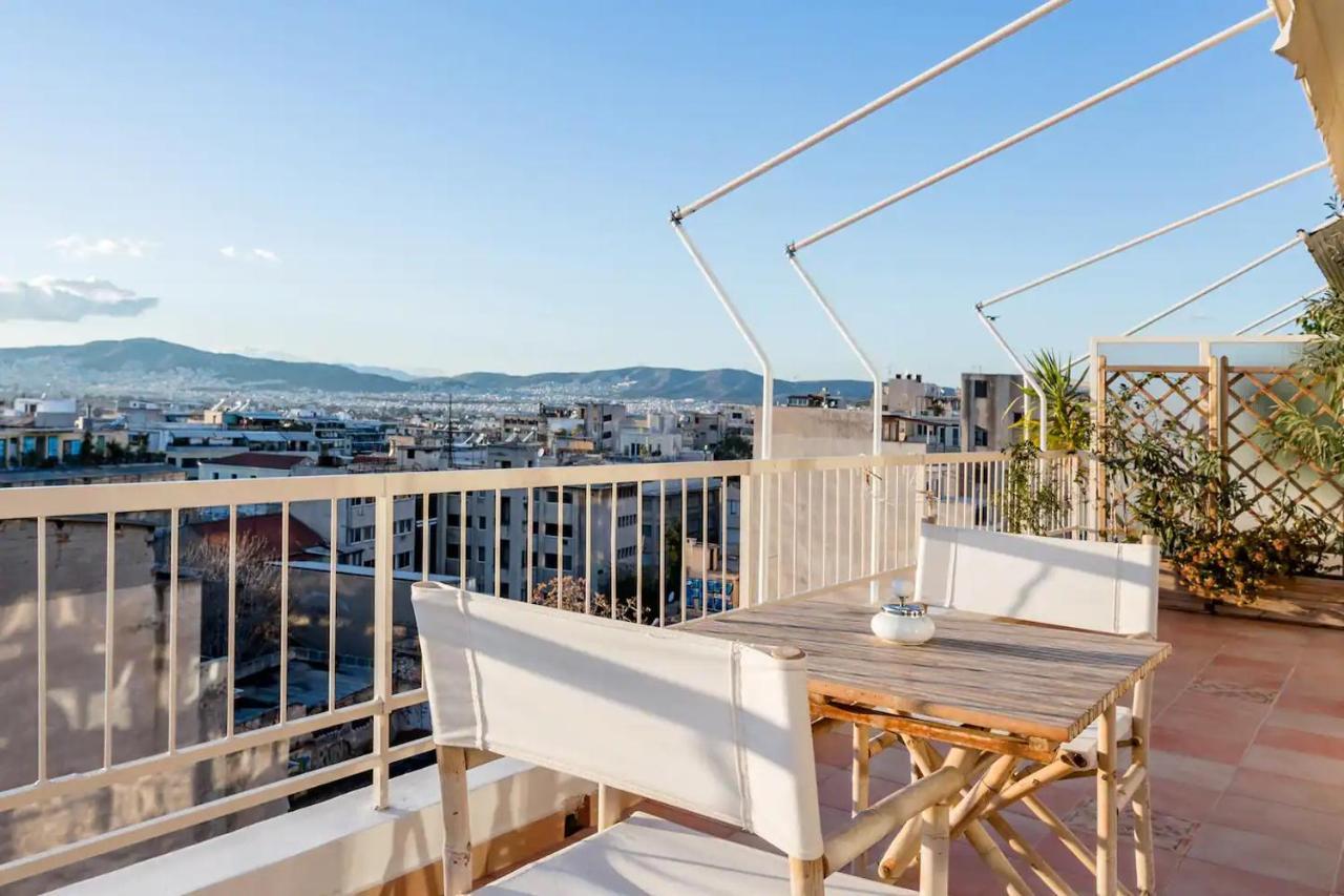 Apartment Explore Nightlife Near An With An Acropolis View
